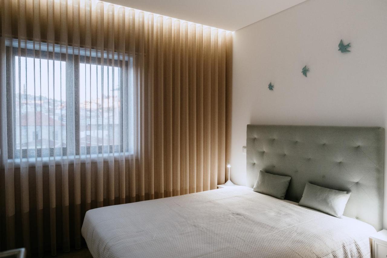 Villa Teresa Apartamentos บีลาโนวาเดกายา ภายนอก รูปภาพ