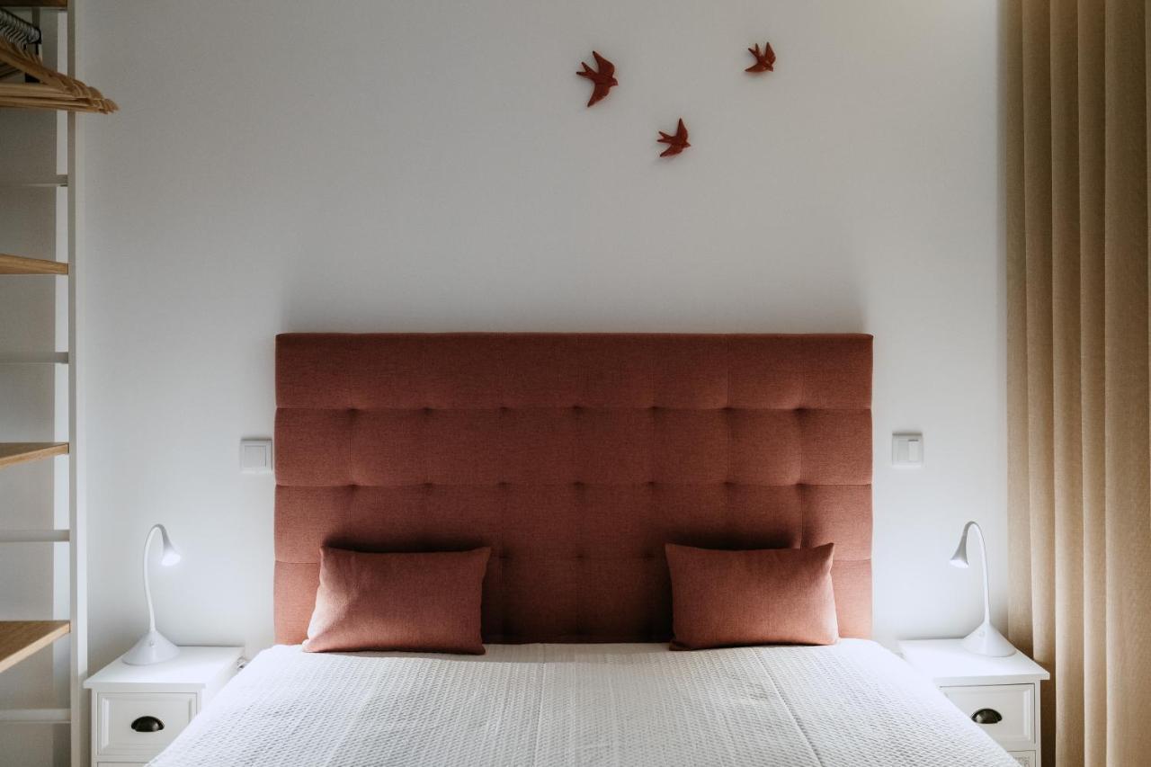 Villa Teresa Apartamentos บีลาโนวาเดกายา ภายนอก รูปภาพ