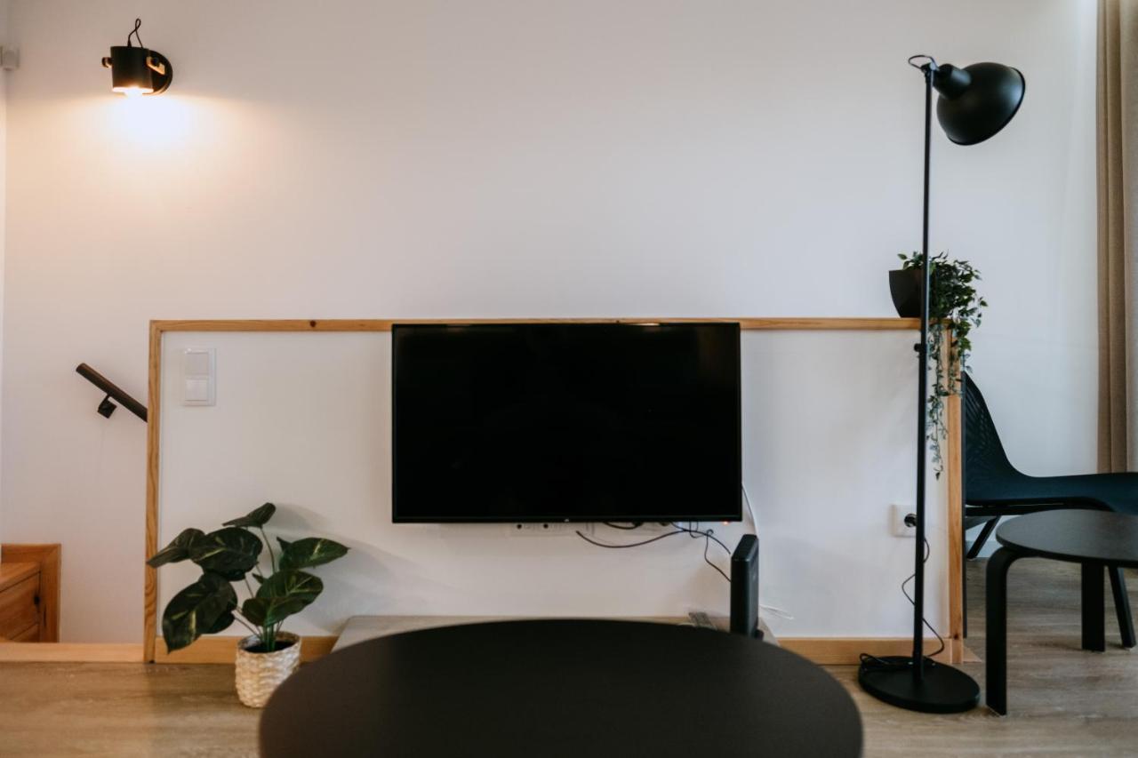 Villa Teresa Apartamentos บีลาโนวาเดกายา ภายนอก รูปภาพ