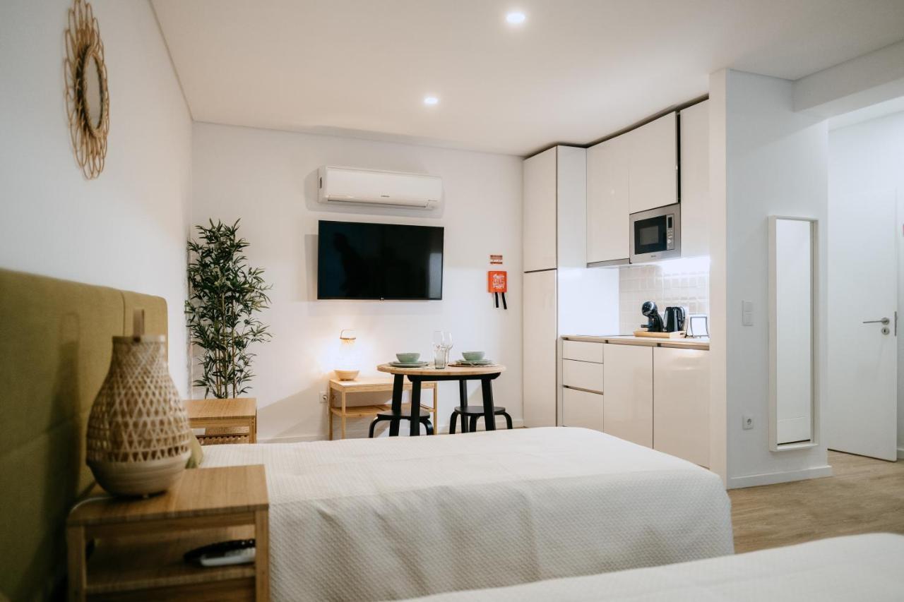 Villa Teresa Apartamentos บีลาโนวาเดกายา ภายนอก รูปภาพ