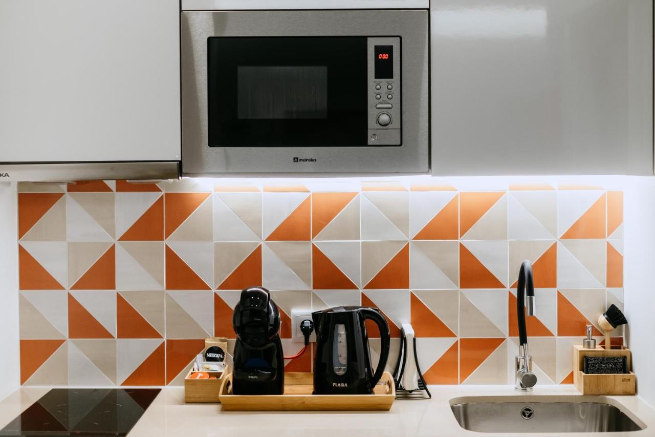Villa Teresa Apartamentos บีลาโนวาเดกายา ภายนอก รูปภาพ