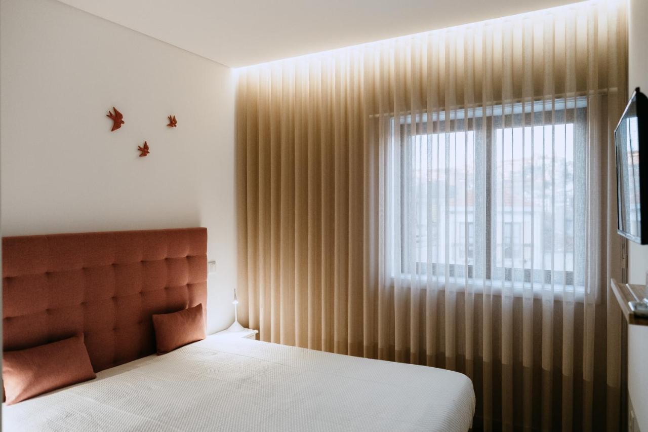 Villa Teresa Apartamentos บีลาโนวาเดกายา ภายนอก รูปภาพ