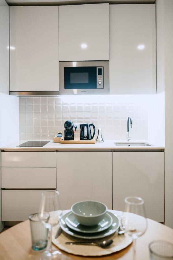 Villa Teresa Apartamentos บีลาโนวาเดกายา ภายนอก รูปภาพ